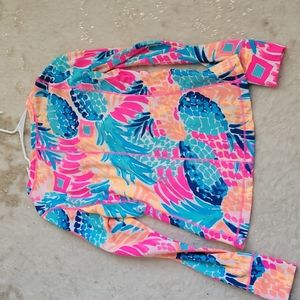 Lilly Pulitzer luxletic ladies medium pineapple pullover nylon & Spandex